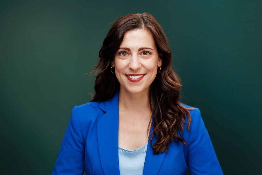 carina jantsch business portrait blaues outfit