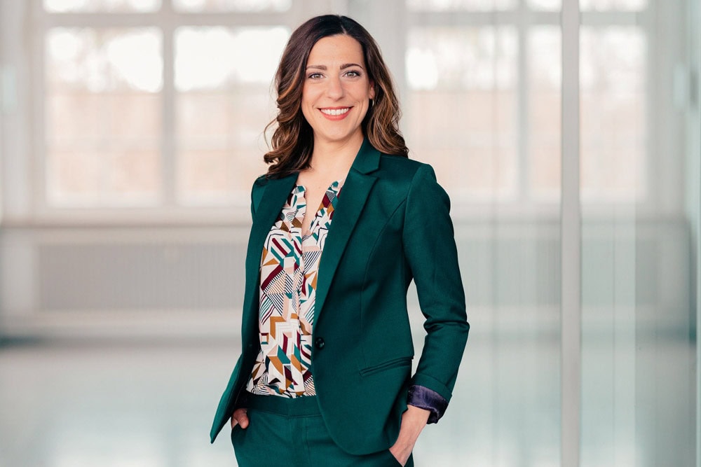 ueber carina jantsch portrait