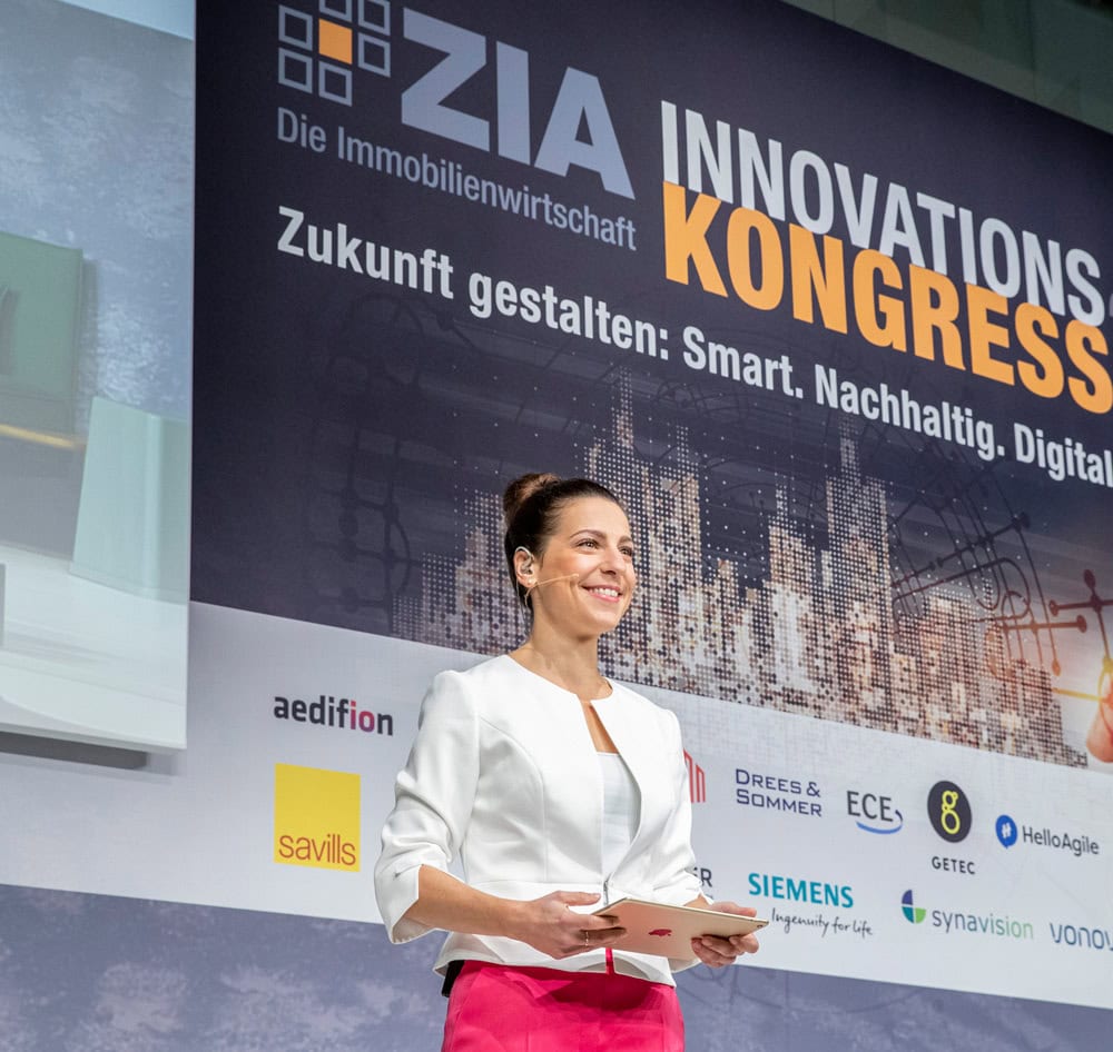 moderatorin berlin carina jantsch